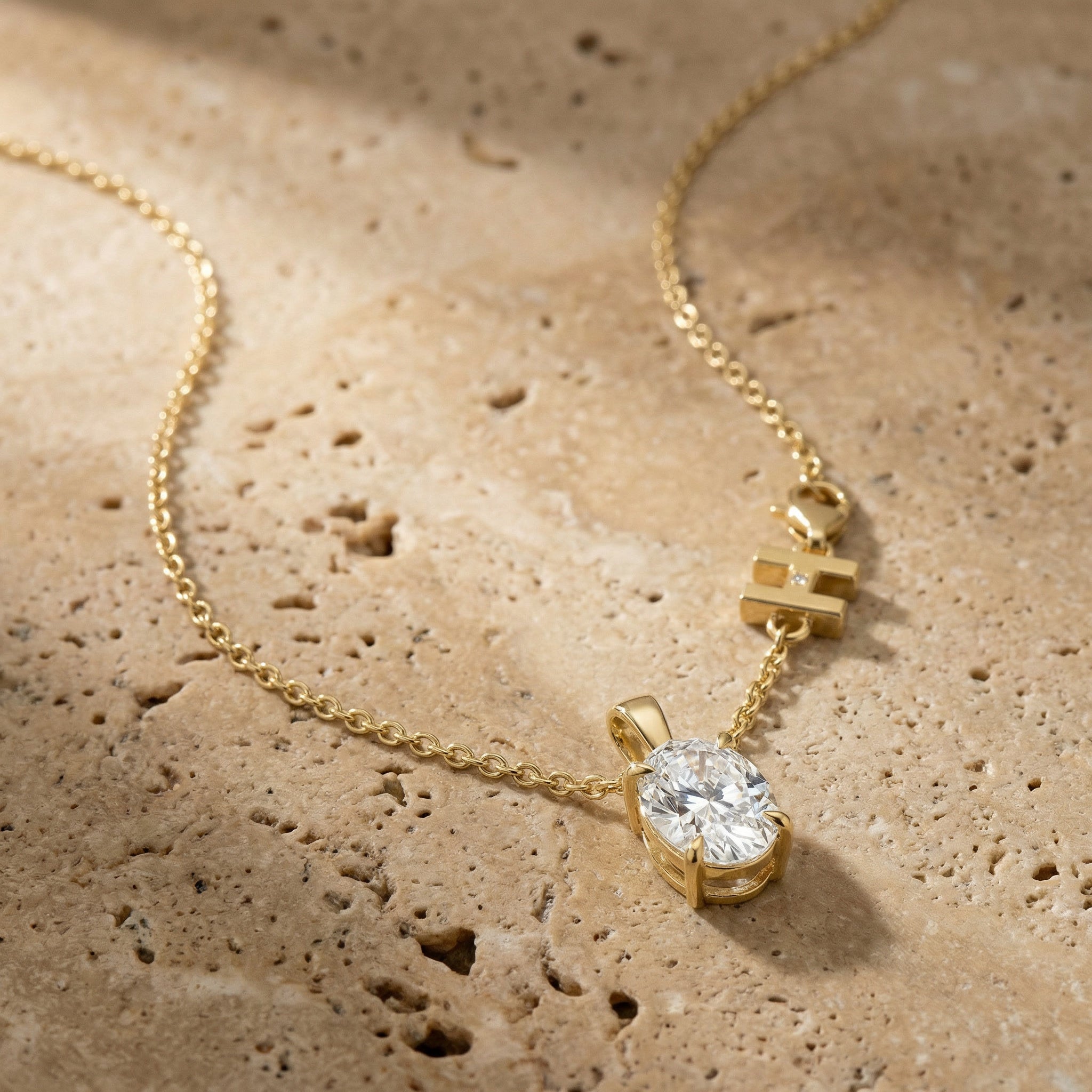 SOLARIS PENDANT, MOISSANITE, MEDIUM MODEL