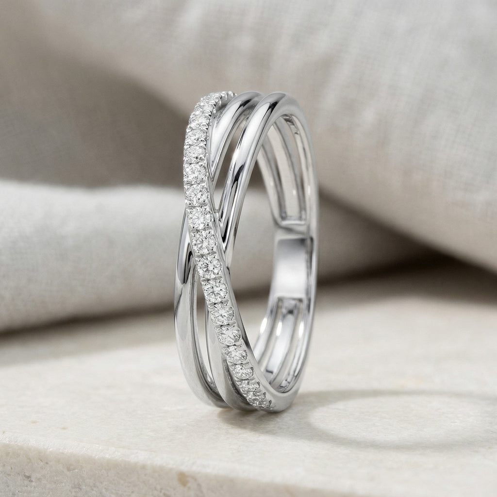 LUMINA ALBA TRIUM RING, PAVÉ