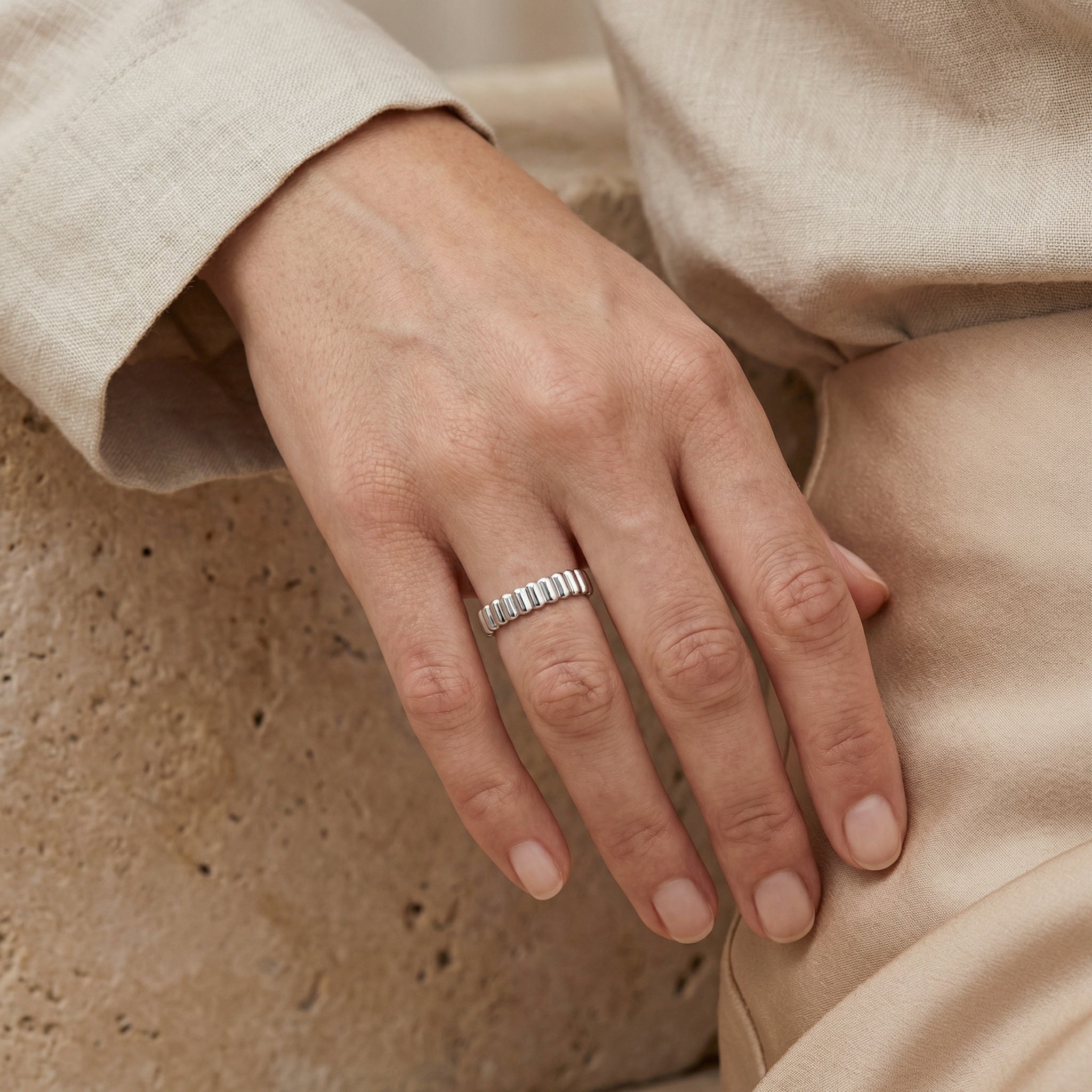 PURUS ALBA FLUTED RING, 3MM WIDTH