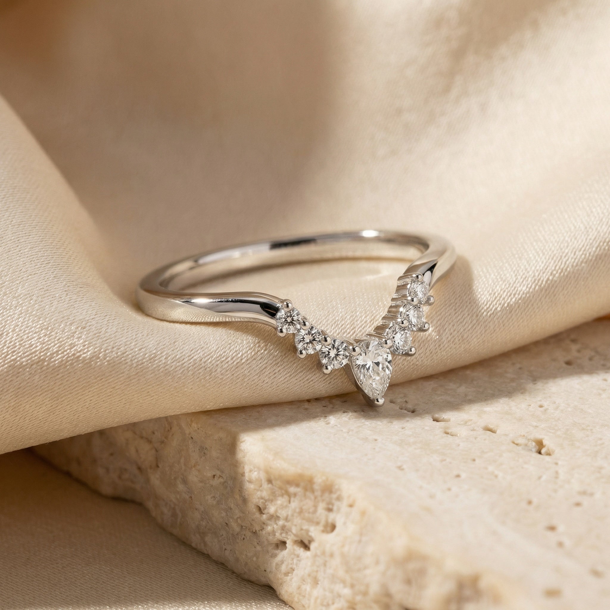 LUMINA ALBA RING, PAVÉ