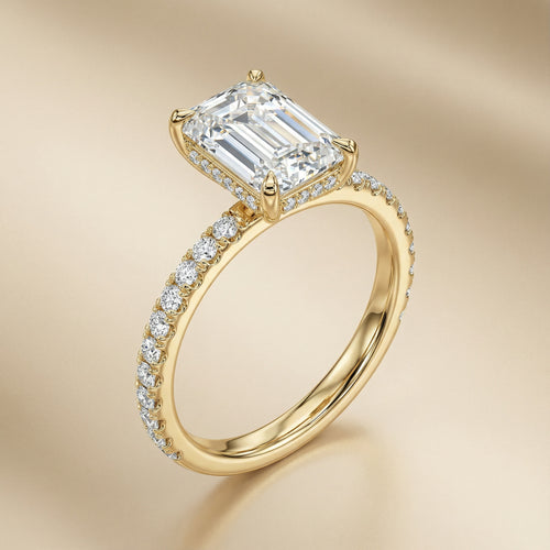 AETERNA RING, EMERALD CUT MOISSANITE, PAVÉ