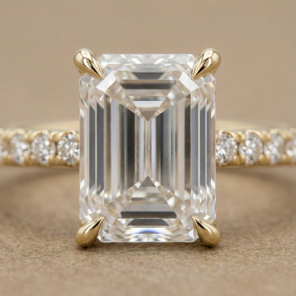 AETERNA RING, EMERALD CUT MOISSANITE, PAVÉ