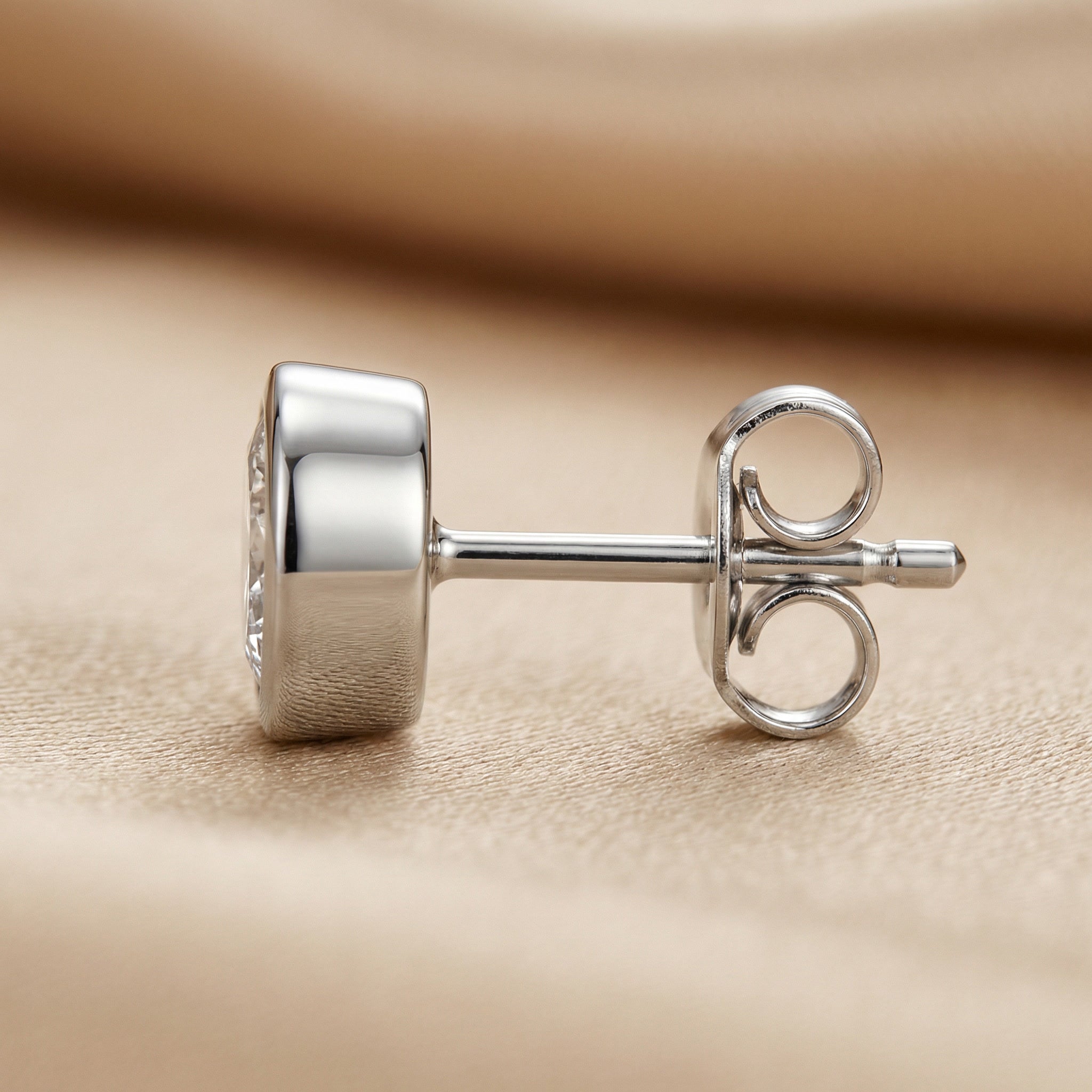 NOVELLA STUD EARRINGS, 2 DIAMONDS